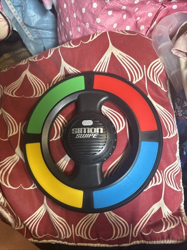 Hasbro retro simon swipe - hasbro,