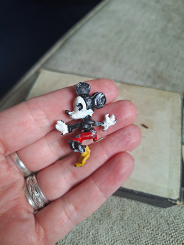 Vintage disney miniature - disney,