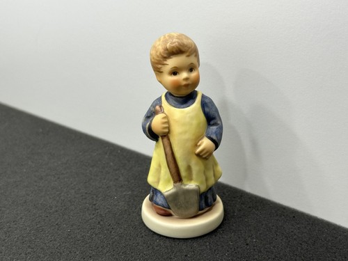 Hummel figurine 727 still - hummel, "still