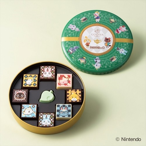 Godiva meets animal - godiva, crossing