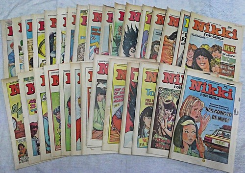 Bundle lot nikki - of,