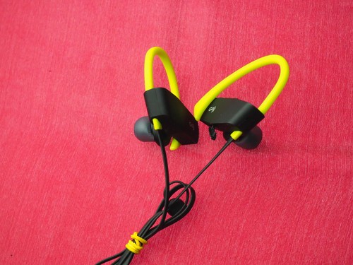 Goji bluetooth earbuds - goji,