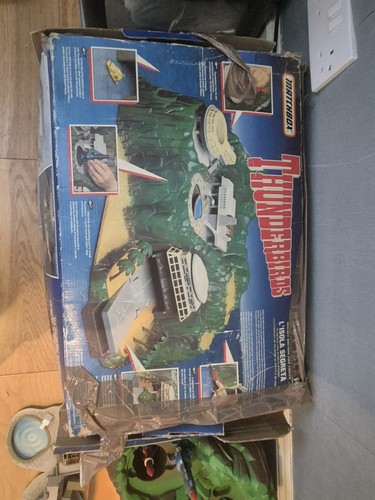 Matchbox thunderbirds tracy - matchbox,