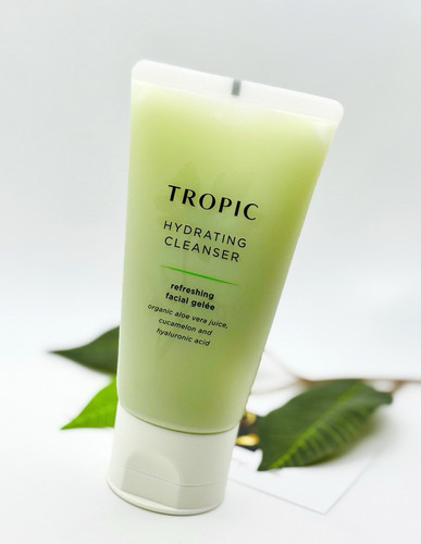 New tropic hydrating cleanser - new,