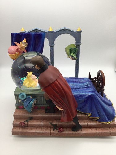 Highly rare disney sleeping - disney,