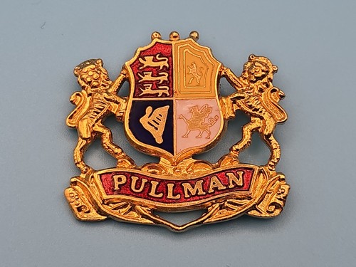 Pin badge enamel pullman - pullman, |