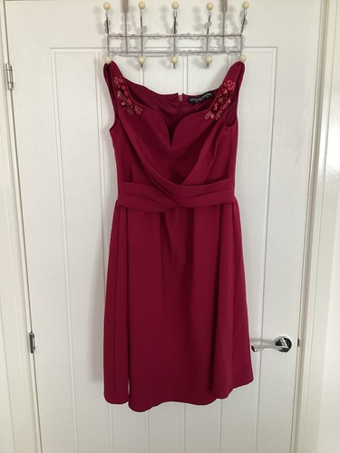 Little mistress berry - little, red