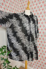 BNWOT KANGA COLLECTION Black patterned top shirt size XL