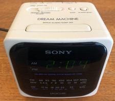 Sony Dream Machine ICF-C120L Digicube Cube Alarm Clock Radio White/Cream Vintage