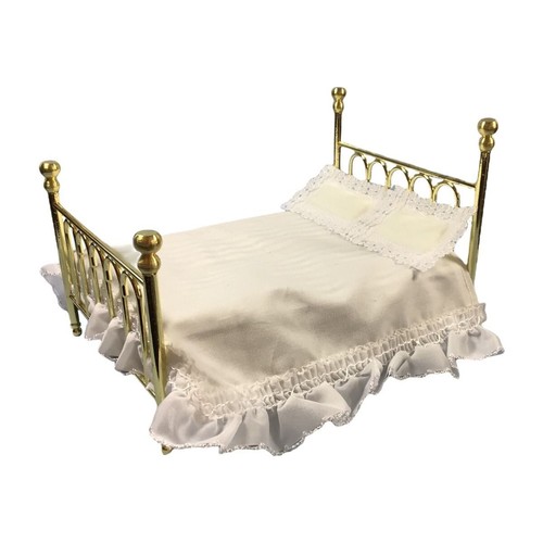 Dolls house brass - brass, cast