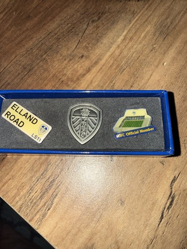 Leeds united enamel pin badges - enamel,