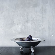 Vintage cast aluminium silver fruit bowl centerpiece with spiral feet footed