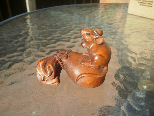 Hand carved wood netsuke - 1a.,