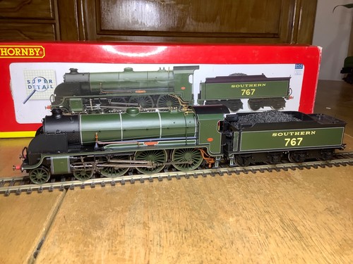 Hornby r2836 olive green - hornby,