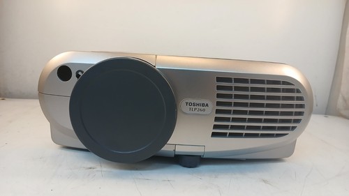 Toshiba tlp 260 lcd - lcd, projector