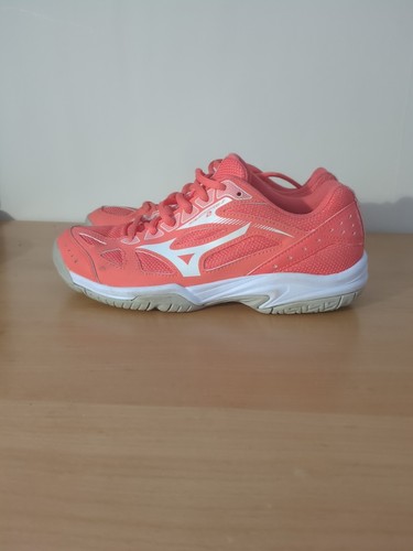 Mizuno netball trainers - , size