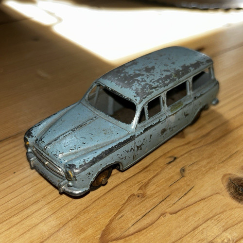 Dinky toys 403 peugeot - toys,