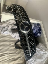 MERCEDES BENZ CLA 2019 - 2022 W118 GENUINE FRONT BUMPER DIAMOND GRILL
