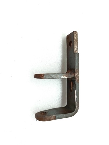 Alternator mounting bracket - mounting,
