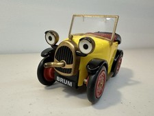 Golden Bear Brum Wibbly Wobbly Friction Toy Car Ragdoll 2001 WORKING RARE