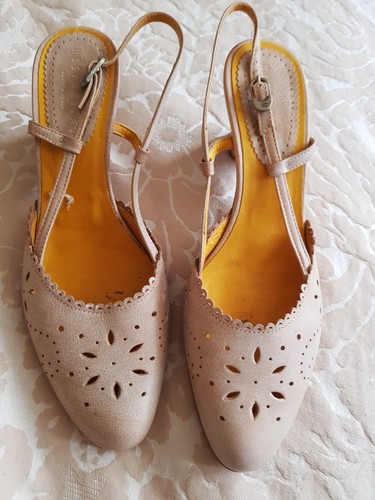 New very comfortable - -,