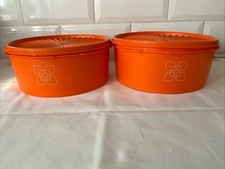 Tupperware Orange Sunburst  Storage Cake Containers X 2  - Diameter 8” VGC