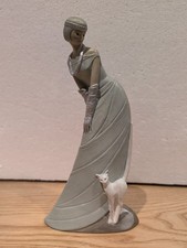 Vintage Parastone "Ivory