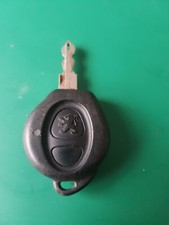 Peugeot 106 206 Remote Car 2 Button Key Fob. Circut board S108231BNO.