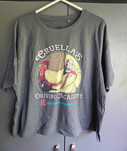 Disney cruella vil driving - cruella,