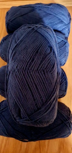 100g balls sirdar sundance - x,