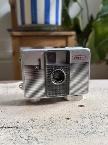 Ricoh auto half compact - ricoh,