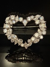 TOVA DIAMONIQUE HEART BROOCH