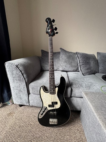 Left handed fender aerodyne - handed,