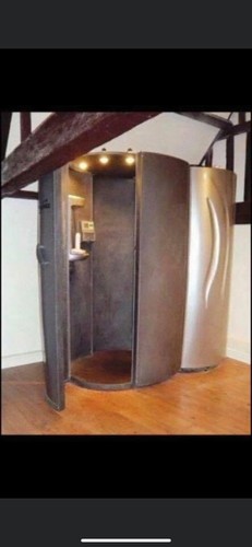 Two used topez stand - topez,