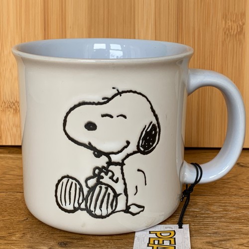 Snoopy sitting down - down,