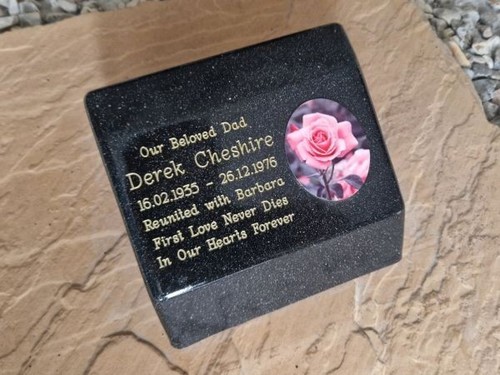 Small memorial wedge - small,