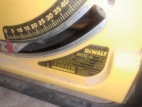 Dewalt dw745 230v 250mm - dewalt,