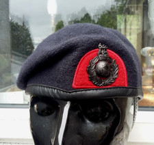 ROYAL MARINES BERET British Commando 58 CM &insignia/Brass Badge Military Issue