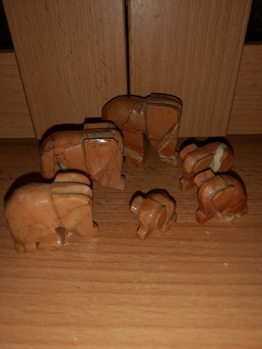 Six graduating soapstone - six, /