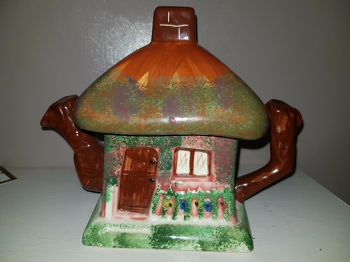 Tony carter tea pot thatched - tony,