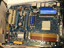 Gigabyte GA-MA790XT-UD3P