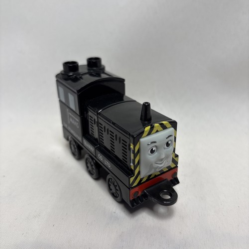 Mavis diesel train - train,