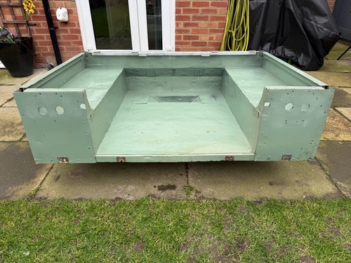 Land rover series - 80", rear