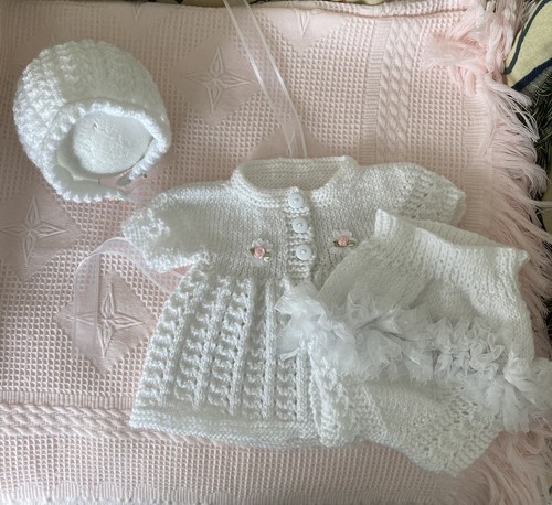 Hand knitted reborn dolls - hand,