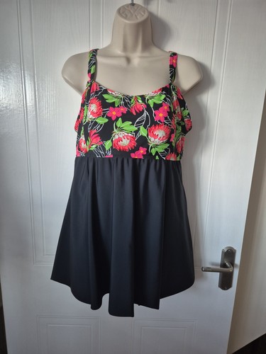 Womens floral black skirted - black,