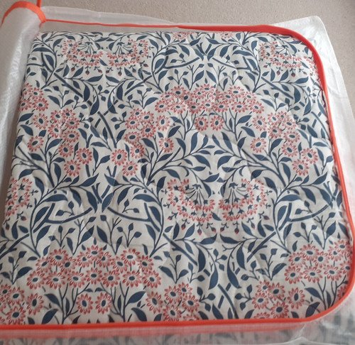 Morris quilted throw - wm,