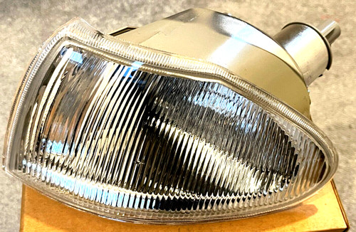 Front indicator light - front, near