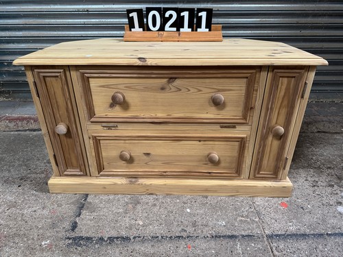 Old pine stand with - tv,