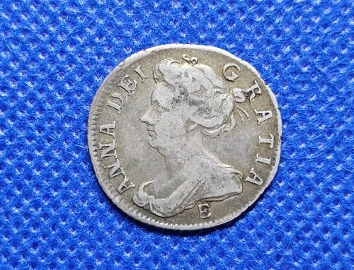 1707 sixpence queen - e, anne