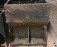 Pig Grower / Finisher Plastic Feeder Trough Sheep Pig Goat Calf ad lib feeder 